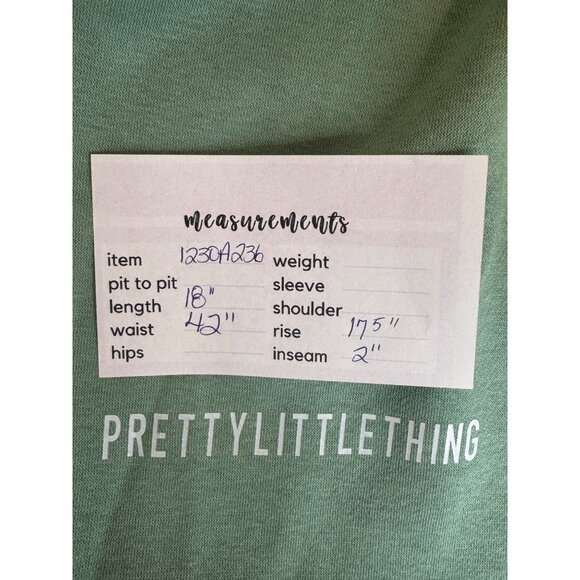 2/$30 NWT PrettyLittleThing Plus Size 22 Sage Green Pocket Sweat Shorts - Picture 11 of 15